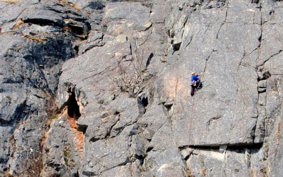 akrockclimbing2