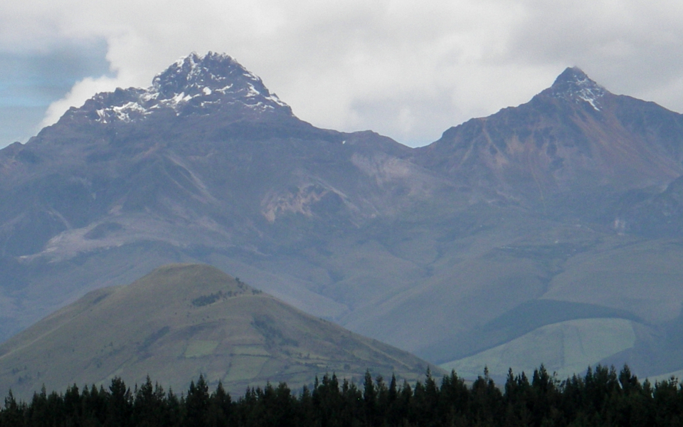 ecuadorVolcanoes9